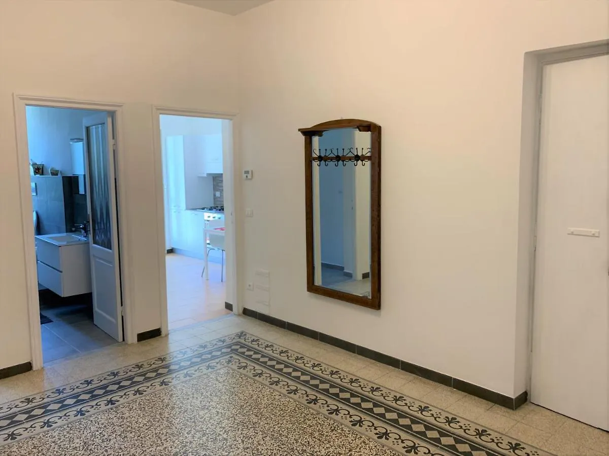 Oliver Sulla Via Del Mare Levanto Apartmán
